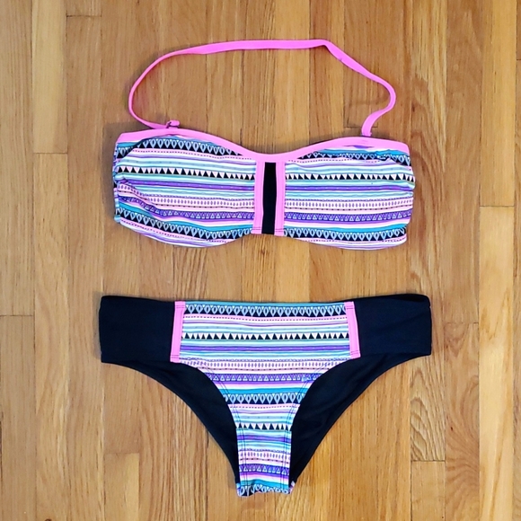 Patterned bikini - Picture 1 of 2